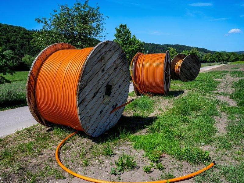 Fiber cable laying and telecom construction support Telecom GIS mapping system for enterprise providers
